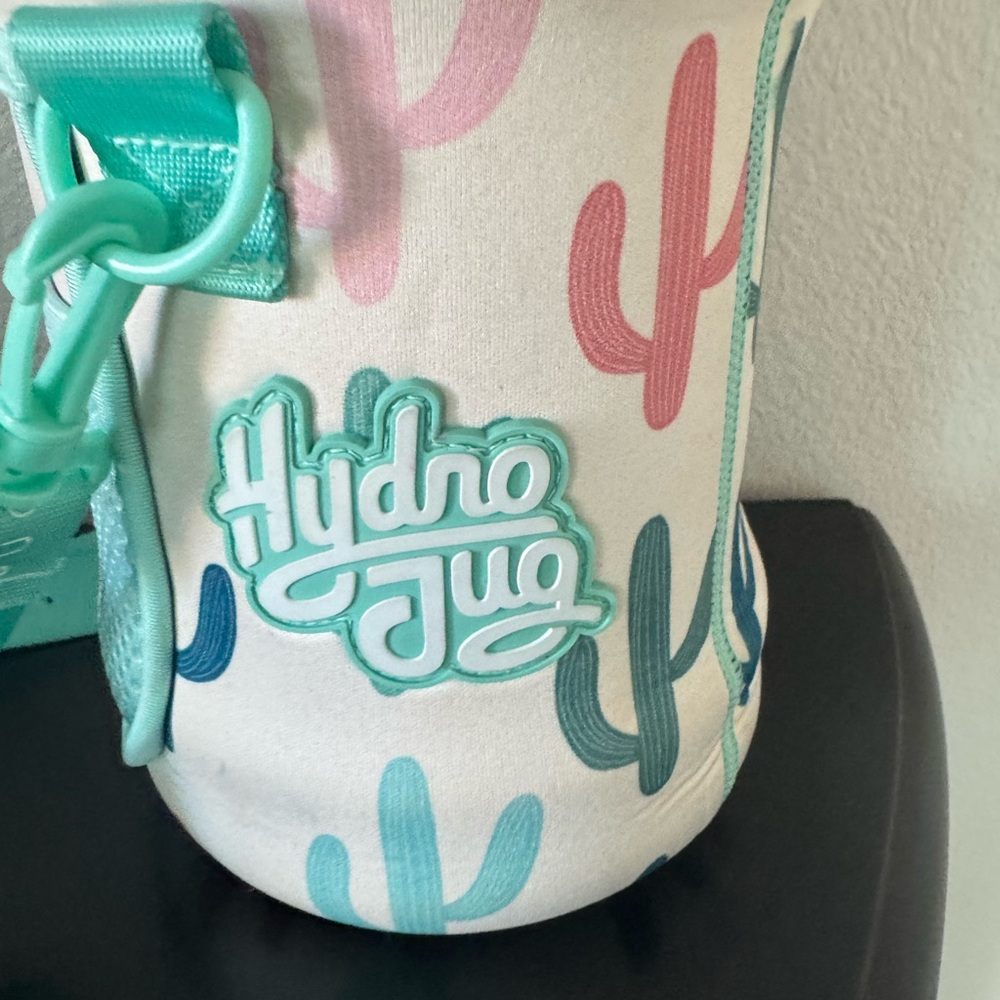 HydroJug - Picture 2 of 4